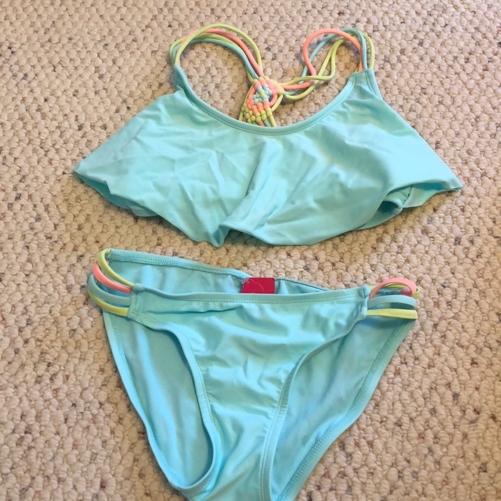 Ruffle bikini set